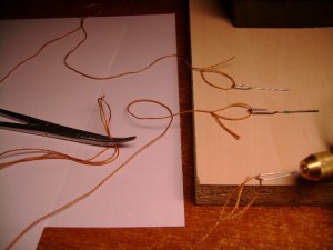 Обзор по изготовлению крученых тросов с помощью мини дрели.